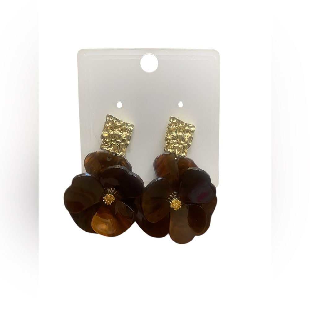 🌺10 items for $40- Elegant Flower Shape Metal Earrings - Picture 7 of 8